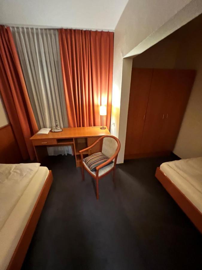 Hotel Exquisit Минден Стая снимка